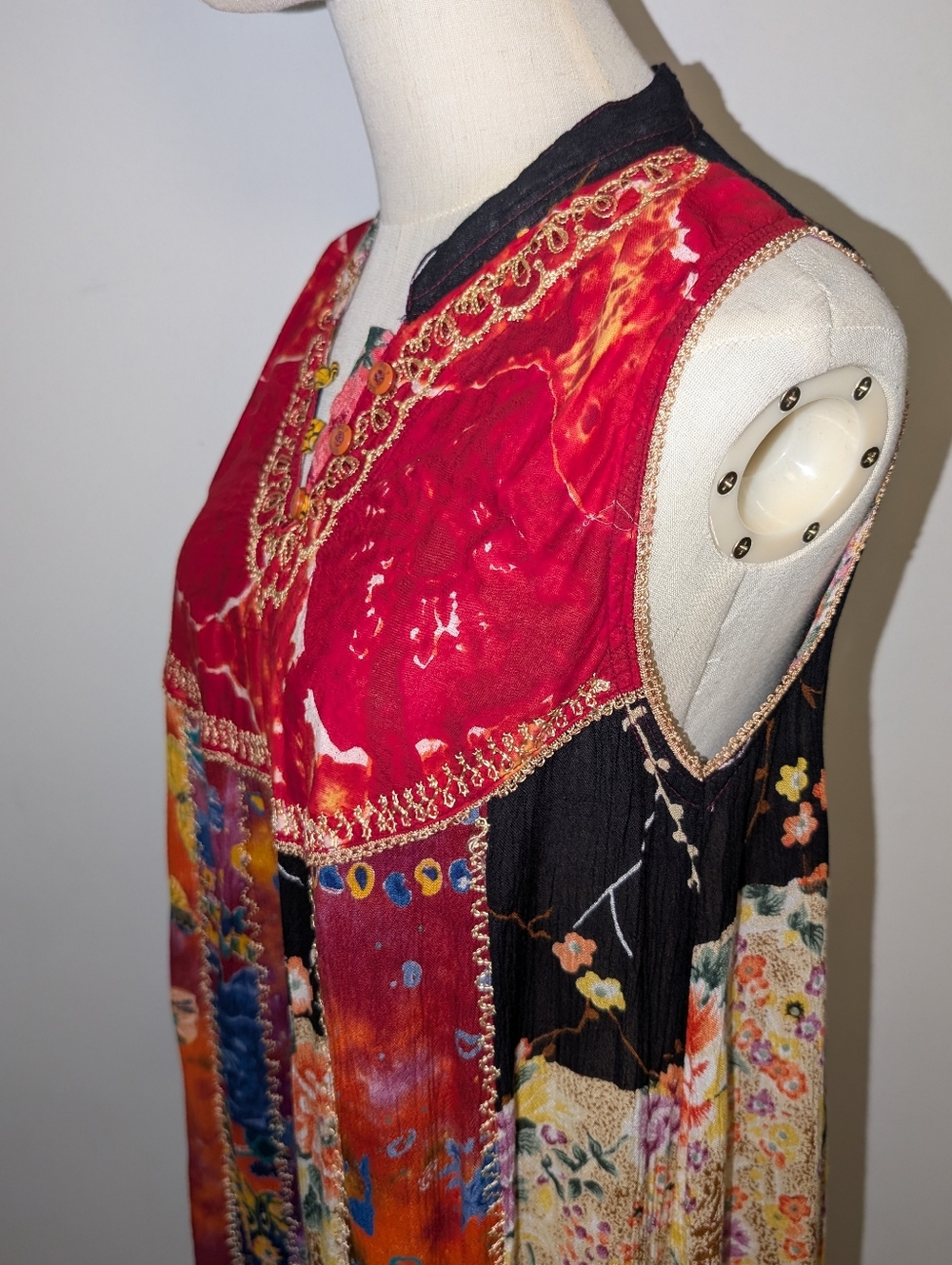 Vintage Red Yoke Multi-Color Sleeveless Mini Dress - Picture 5 of 9